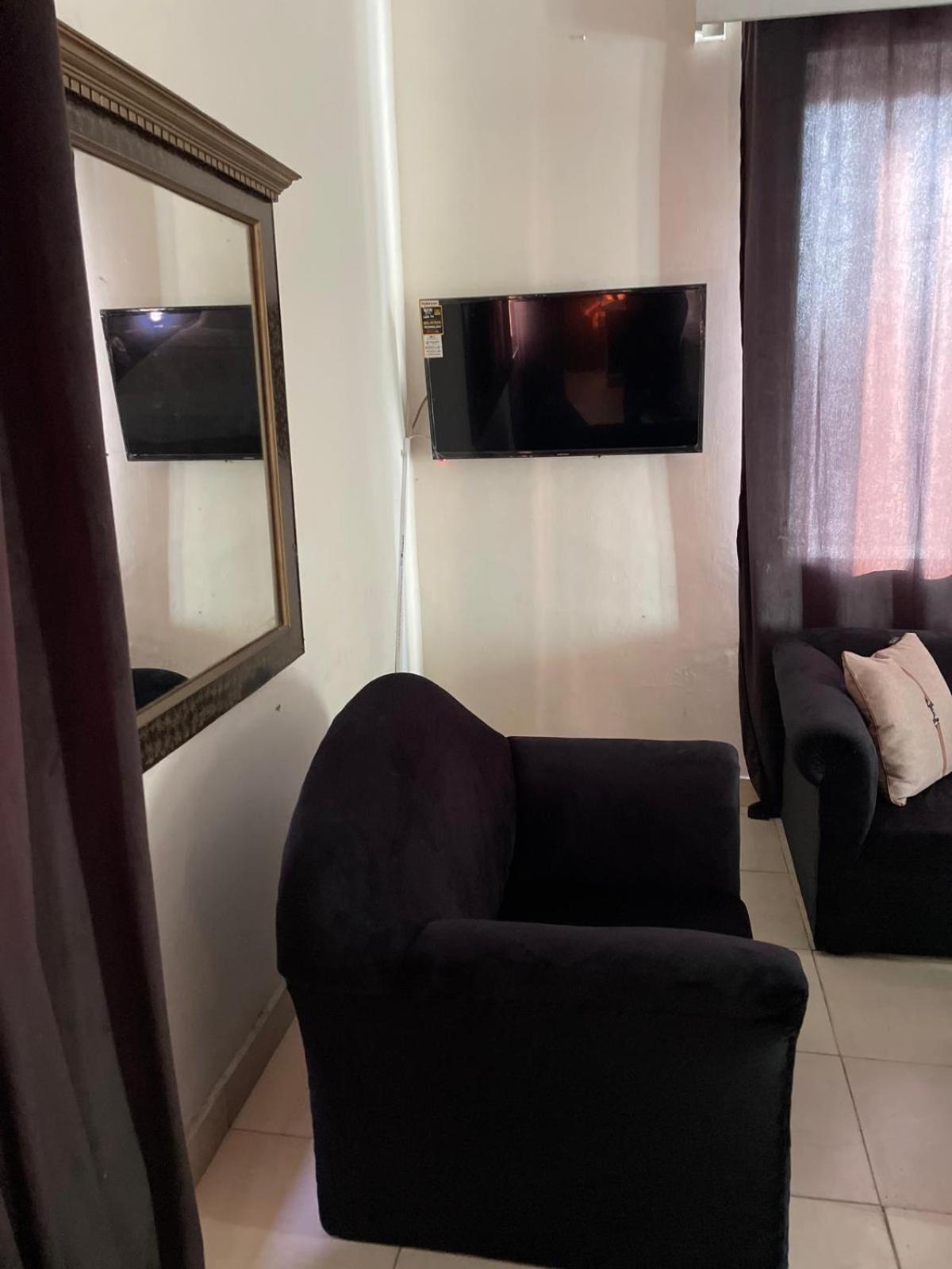 Country Club Motel Lahore Bagian luar foto